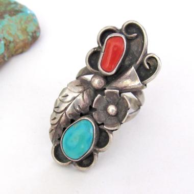 Big Bold Turquoise Sterling Silver Ring with Red Coral - Size 7-3/4" - Vintage Southwestern Jewelry